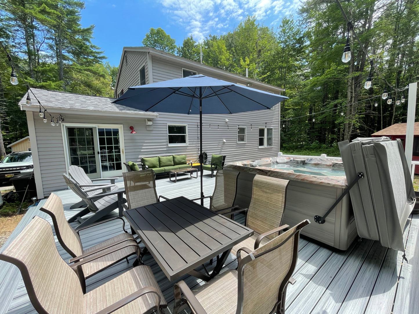 Sebago LakeHouse: Hot Tub and Private Beach